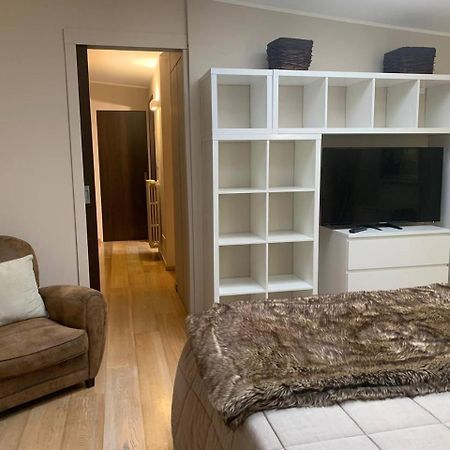 Residenza Taliedo, In Casa Privata, Abitata, Solo Camera Doppia E Bagno Personale Milano Eksteriør bilde